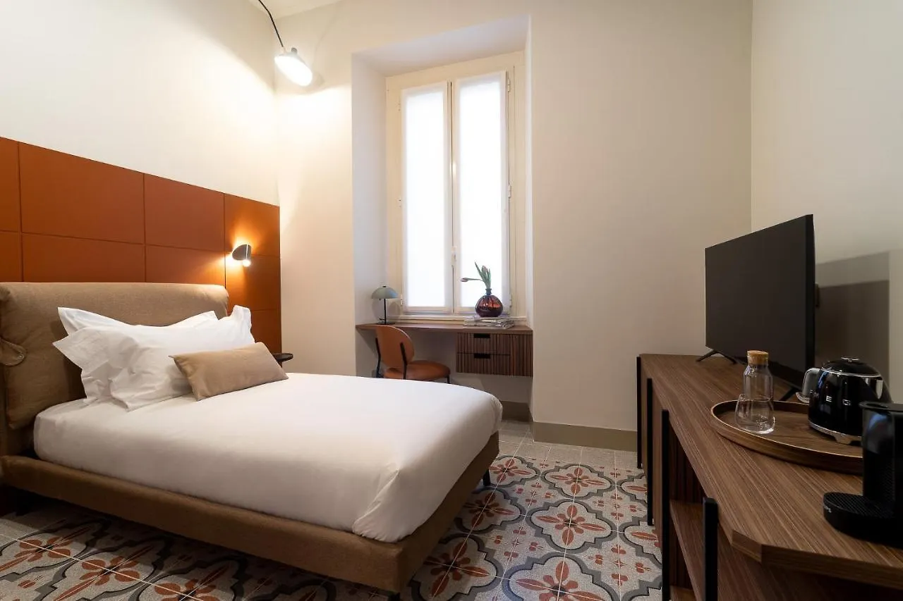 Ca Bela - Pergolesi Hotel Milan Guest house